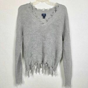 Daytrip S Gray Distressed V-Neck Fringe Hem Sweater